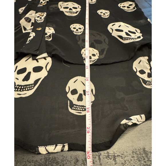 Mona B Sheer Skull Print Button Down Hi Lo Top- Sz M - Picture 7 of 10